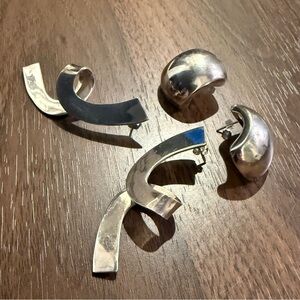 Lot of 2 Pairs of Vintage Sterling Silver Earrings